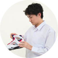 バイヤー　西崎